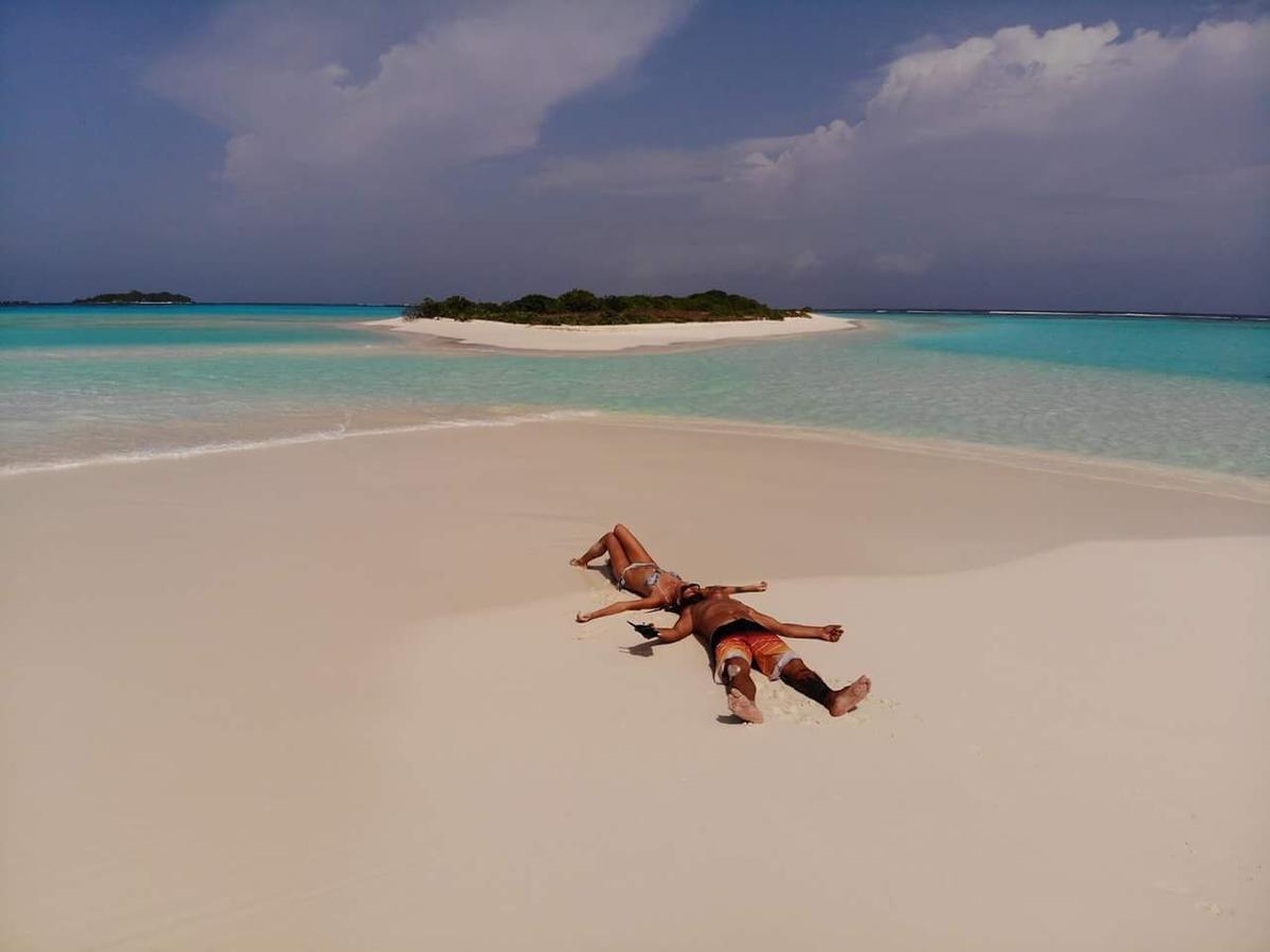 Surfretreat Hotel Bodufolhudhoo Ngoại thất bức ảnh