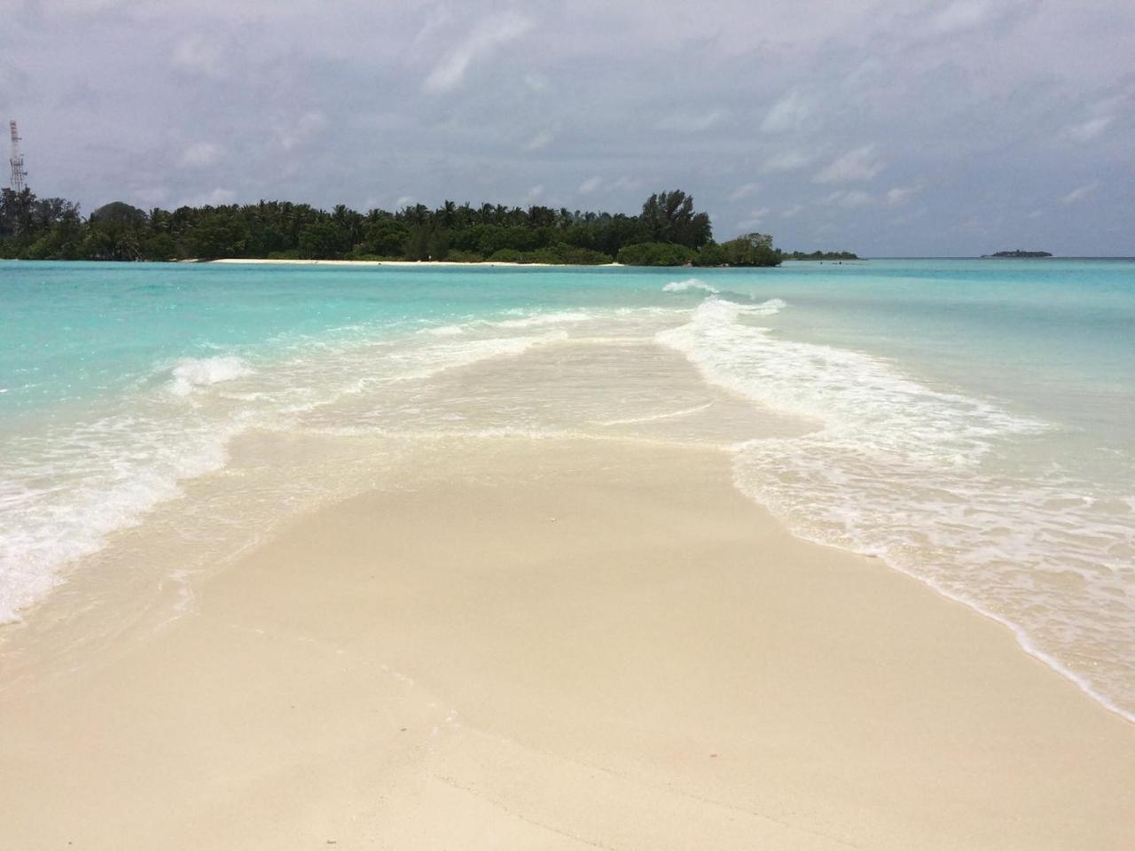 Surfretreat Hotel Bodufolhudhoo Ngoại thất bức ảnh